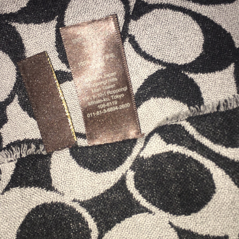 Coach Scarf 24x64 - Picture 3 of 7
